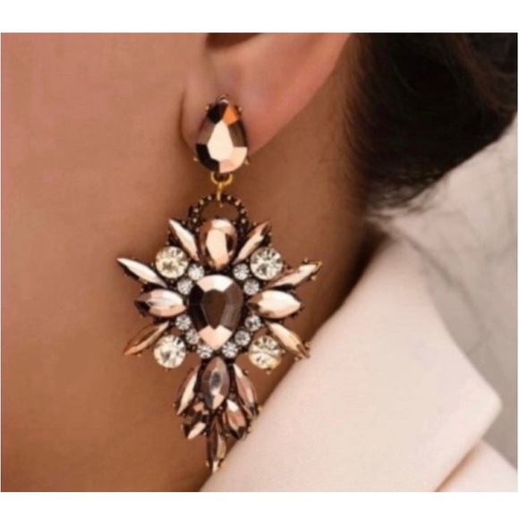 PLUS WRAP SILK DRESS & RHINESTONE EARRINGS SET - Picture 6 of 8